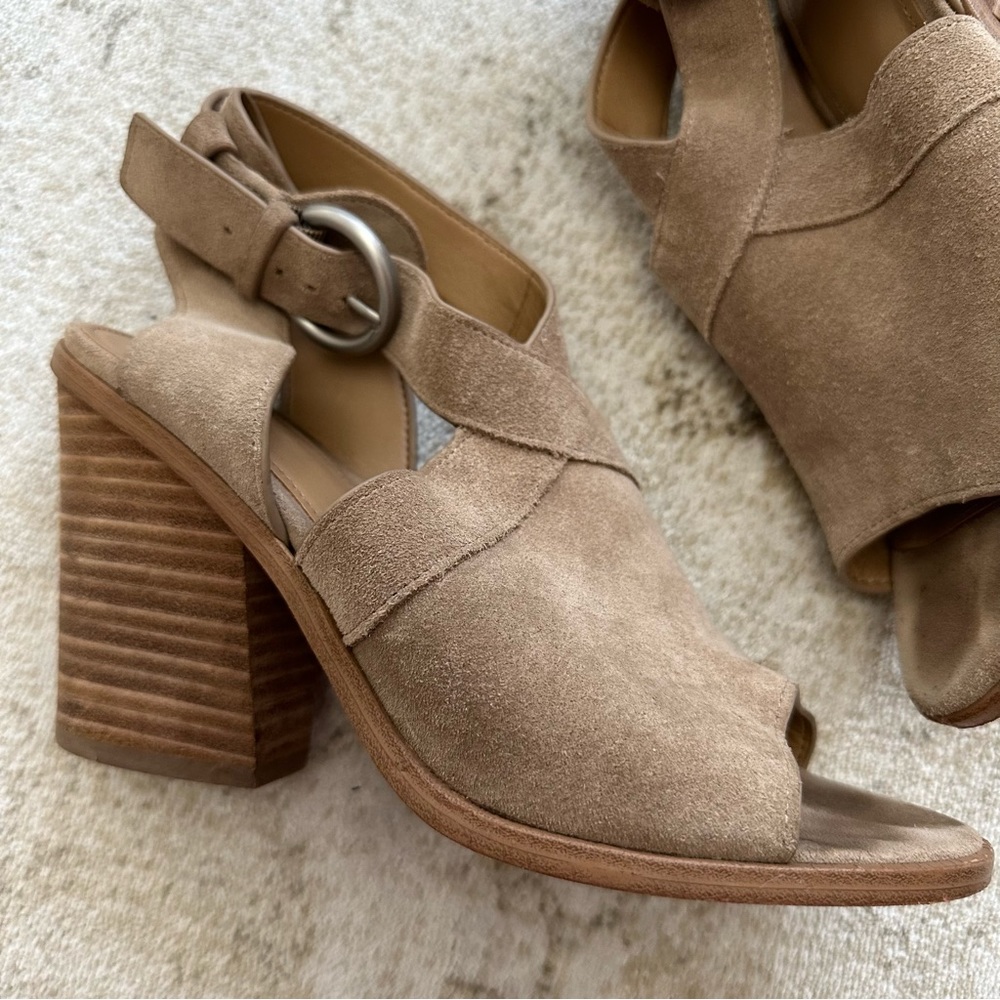 Marc fisher suede sandals heels 7 tan - Picture 8 of 8
